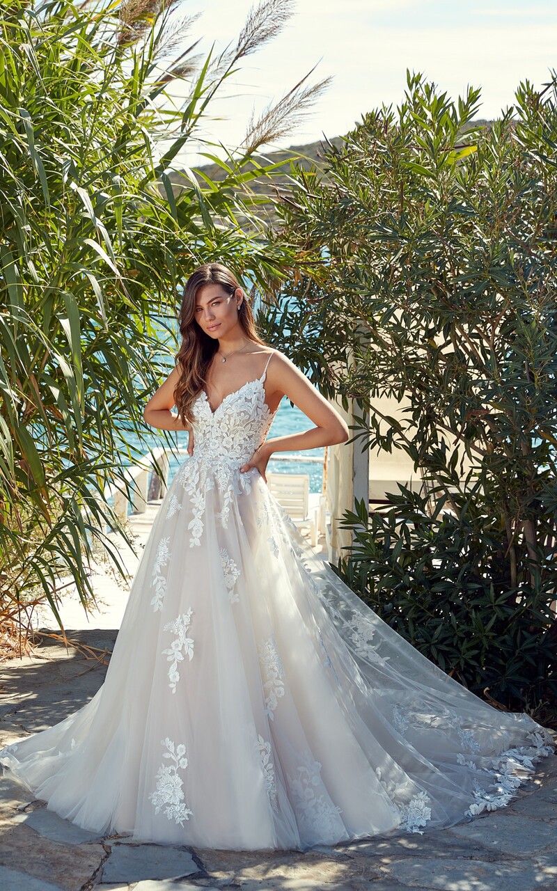 DR2309 Helena back web scaled