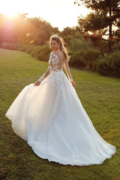 DR2309 Helena back web scaled